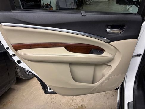 Used 2017 Acura MDX SH-AWD w/ Advance Package image 16