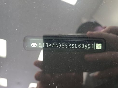 Used 2024 Toyota Grand Highlander Platinum image 6