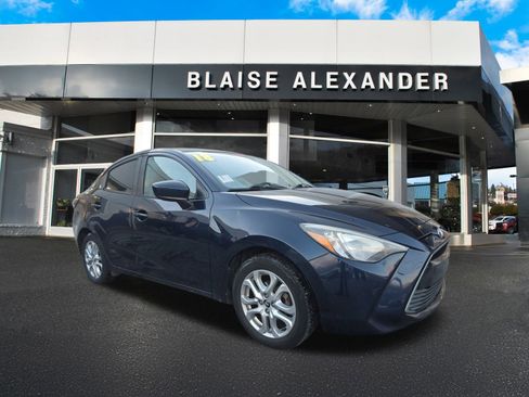 Used 2018 Toyota Yaris iA image 1