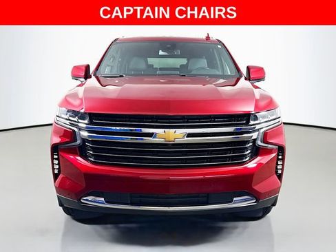 Used 2023 Chevrolet Suburban LT w/ Luxury Package AWD/4WD image 4