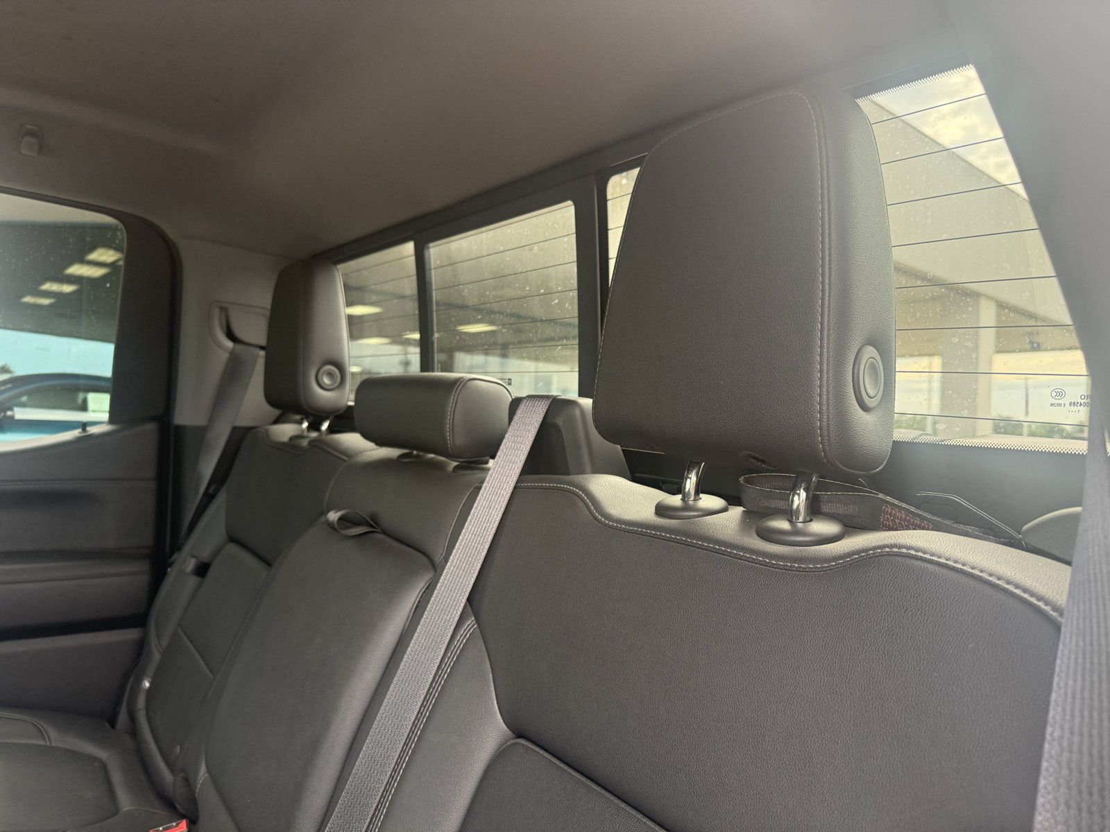Used 2022 Chevrolet Silverado 1500 LT Trail Boss w/ Convenience Package II AWD/4WD image 17