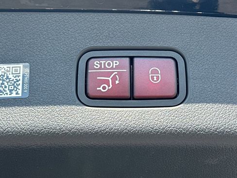 Certified 2026 Mercedes-Benz GLC 350e 4MATIC image 22