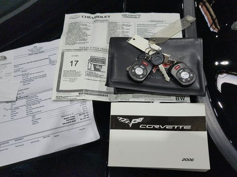 Used 2006 Chevrolet Corvette Convertible w/ Preferred Equipment Group RWD image 37