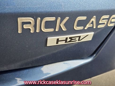 Used 2025 Kia Sorento EX image 10