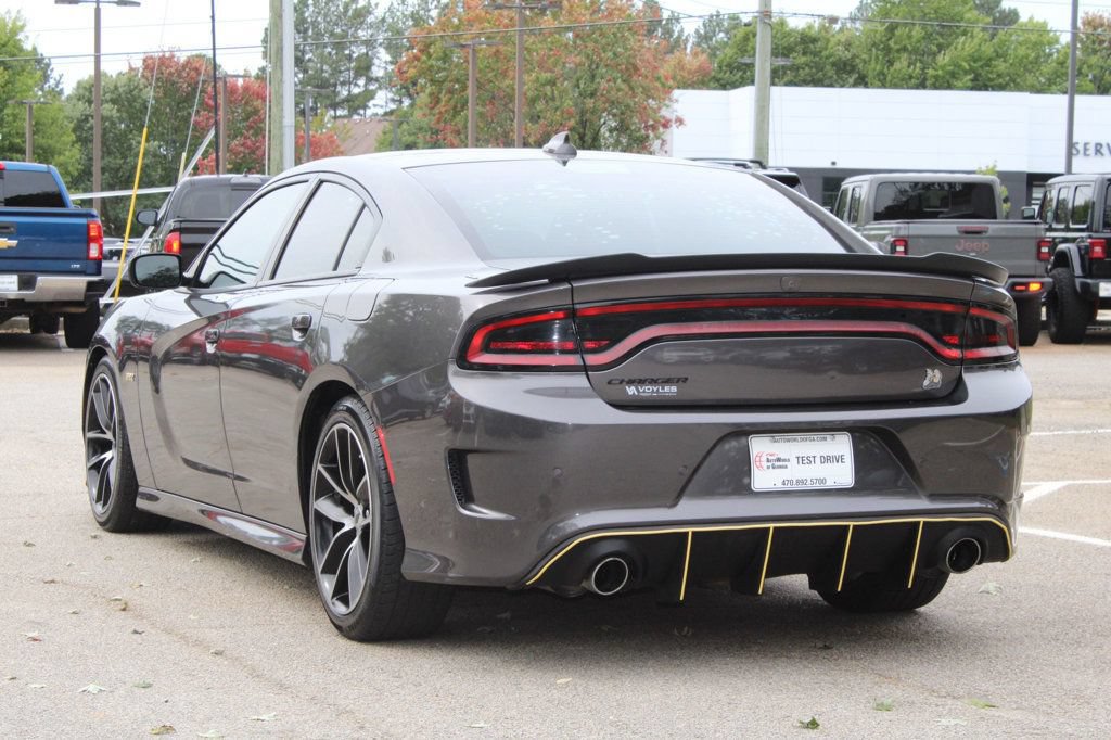 Used 2017 Dodge Charger R/T Scat Pack RWD image 6