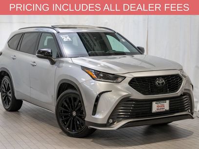 Used 2024 Toyota Highlander XSE