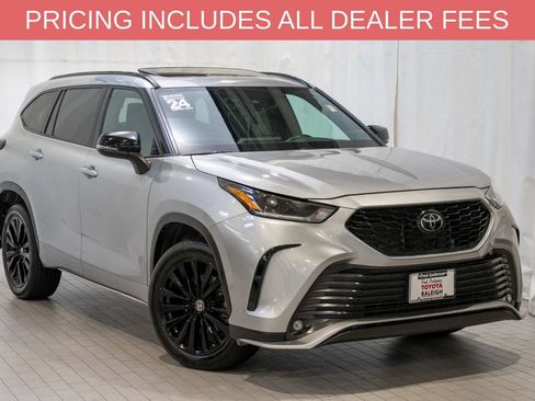 Used 2024 Toyota Highlander XSE AWD/4WD image 1