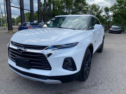 Used 2019 Chevrolet Blazer LT w/ Sun and Wheels Package AWD/4WD image 2