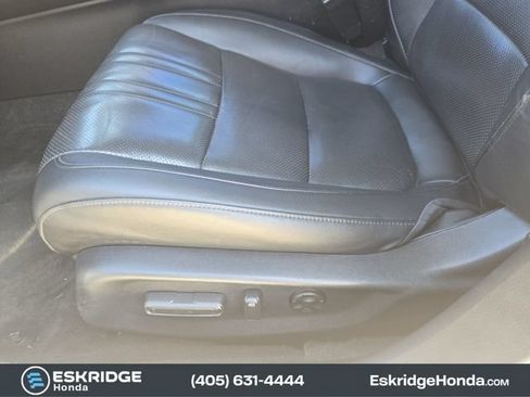 Used 2022 Honda Accord Touring image 25