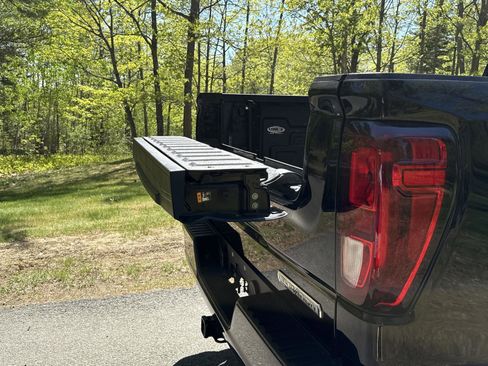 Used 2022 GMC Sierra 1500 Elevation AWD/4WD image 5