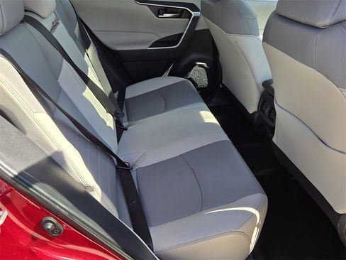 Used 2024 Toyota RAV4 XLE Premium image 16