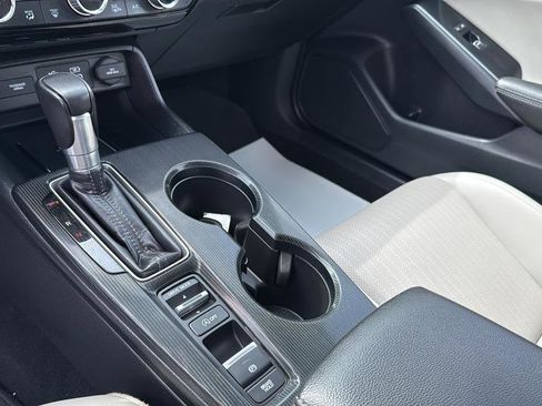 Used 2024 Honda Civic Touring image 27