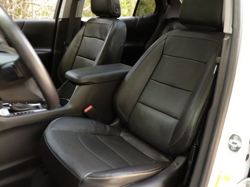 Used 2021 Chevrolet Equinox LT FWD image 20