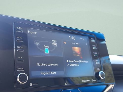 Used 2022 Toyota Venza LE image 22