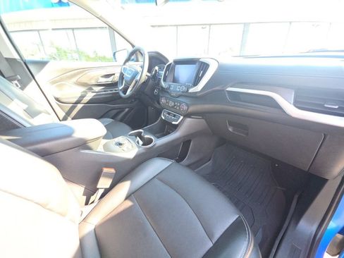 Used 2024 GMC Terrain SLT w/ LPO, Floor Liner Package AWD/4WD image 20