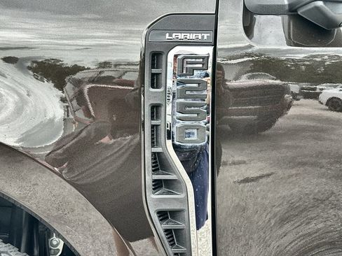 Used 2024 Ford F250 Lariat w/ Lariat Ultimate Package AWD/4WD image 30