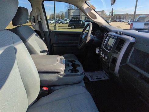 Used 2018 RAM 1500 Express w/ Express Value Package image 9