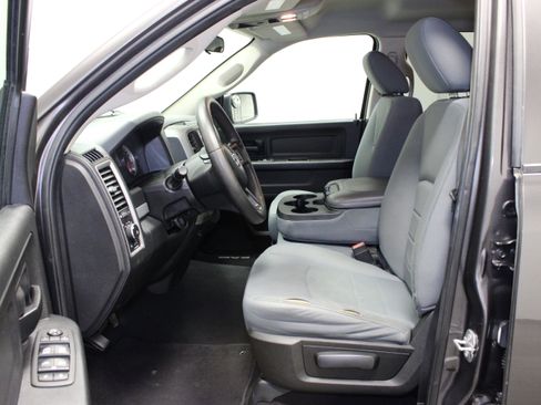 Used 2017 RAM 1500 Express AWD/4WD image 17