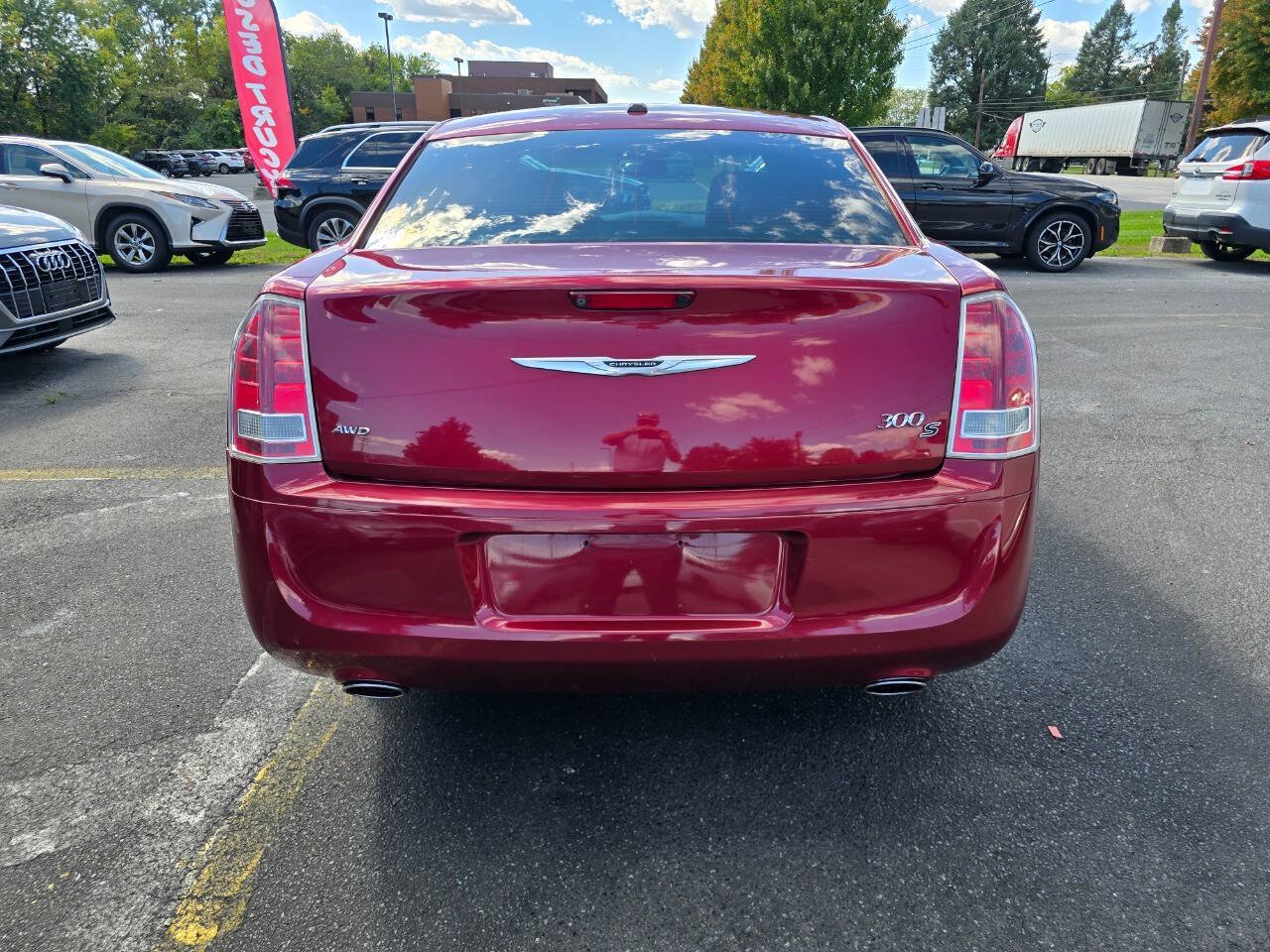 Used 2013 Chrysler 300 S AWD/4WD image 4