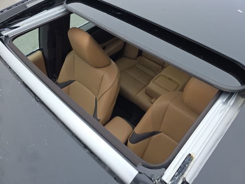 Used 2019 Lexus ES 350 image 2