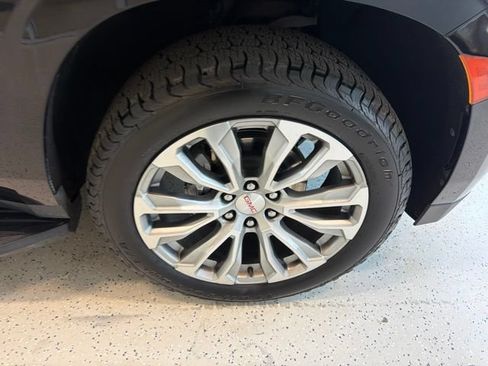 Used 2022 GMC Yukon Denali AWD/4WD image 14