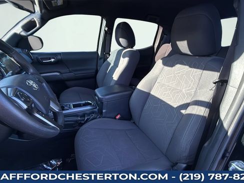 Used 2019 Toyota Tacoma TRD Sport AWD/4WD image 23