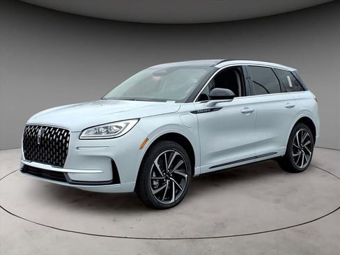 New 2026 Lincoln Corsair Grand Touring image 1