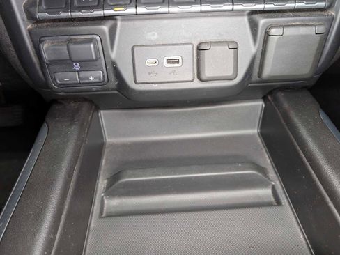 Certified 2021 Chevrolet Silverado 1500 LTZ w/ Z71 Off-Road Package image 23