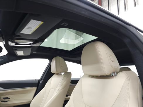 Used 2023 BMW i4 eDrive35 w/ Premium Package RWD image 17
