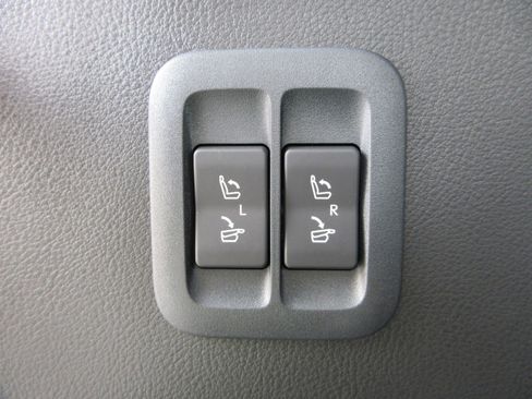 New 2026 Lexus TX 500h AWD image 56