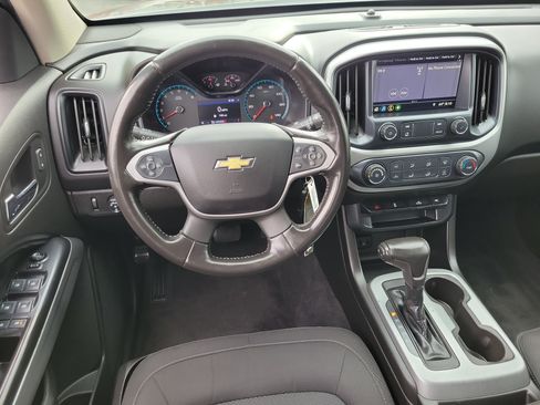 Used 2019 Chevrolet Colorado LT w/ LT Convenience Package RWD image 4