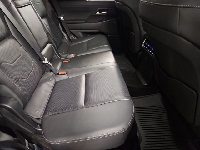 Used 2024 Lexus GX 550 w/ Cold Area Package AWD/4WD image 20
