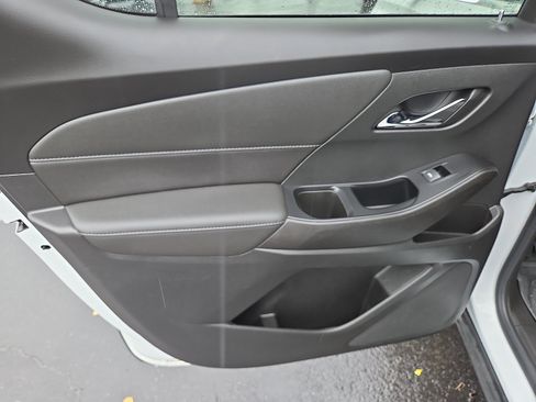 Used 2023 Chevrolet Traverse LT w/ Rear Camera Mirror Package AWD/4WD image 22