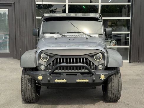 Used 2014 Jeep Wrangler Sport w/ Connectivity Group AWD/4WD image 2