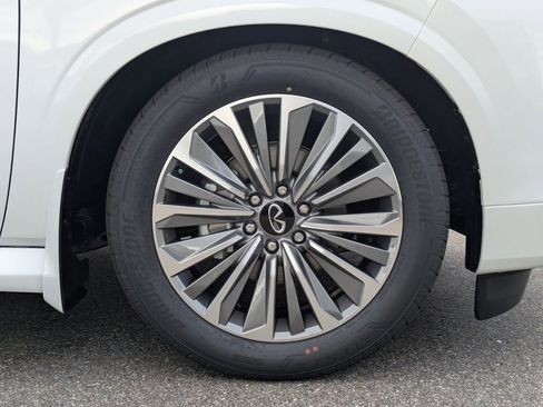New 2026 INFINITI QX80 Luxe w/ Cargo Package RWD image 10