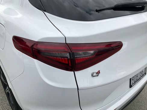 Used 2022 Alfa Romeo Stelvio Veloce image 35
