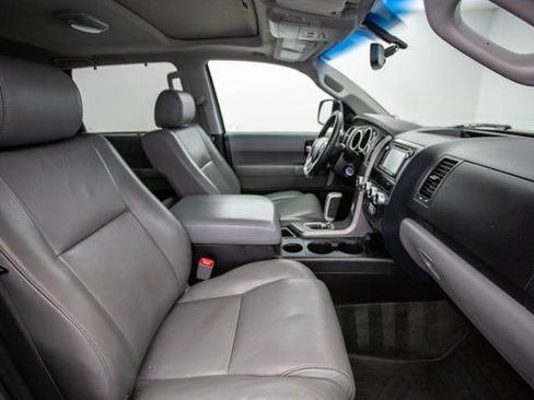 Used 2014 Toyota Sequoia Limited image 20