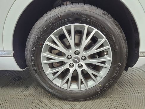 Used 2024 Genesis GV80 2.5T image 47