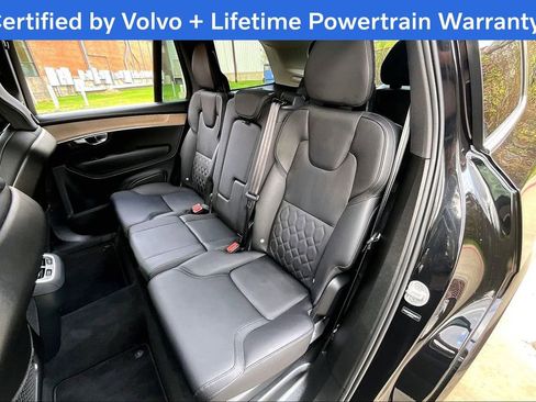 Certified 2025 Volvo XC90 B6 Plus image 33