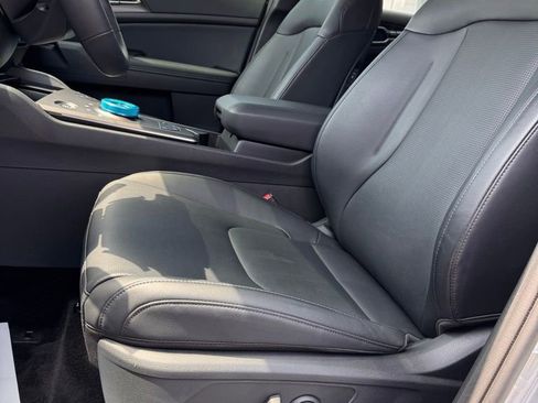 Used 2026 Kia Sportage EX w/ EX Panoramic Sunroof Package image 10