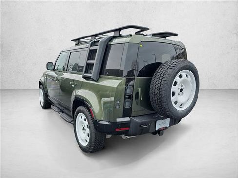 Used 2026 Land Rover Defender 110 X-Dynamic SE AWD/4WD image 7