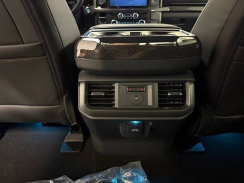 New 2025 Ford F150 Lariat w/ Equipment Group 502A High image 17