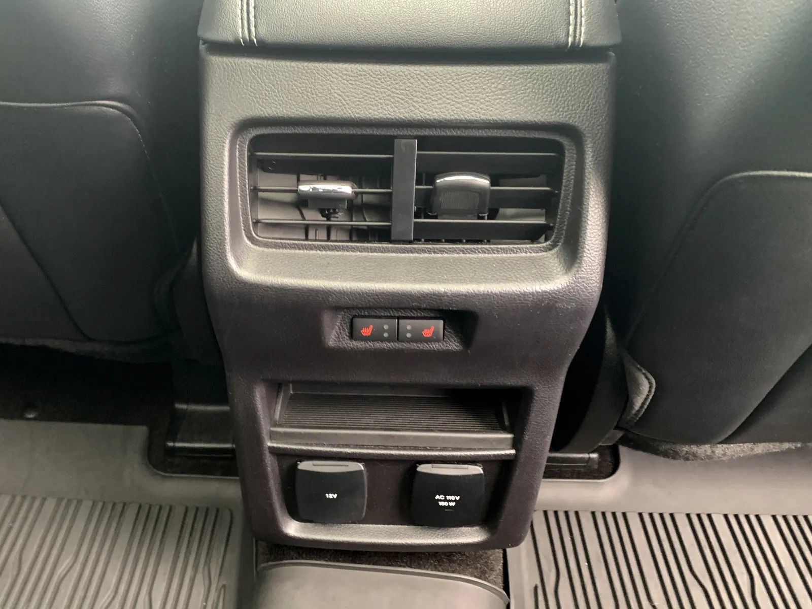 Used 2019 Ford Edge ST w/ Equipment Group 401A AWD/4WD image 35