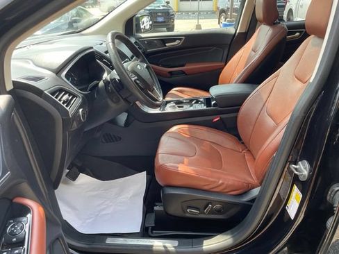 Certified 2019 Ford Edge Titanium w/ Equipment Group 301A AWD/4WD image 12