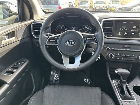 Used 2022 Kia Sportage LX image 14