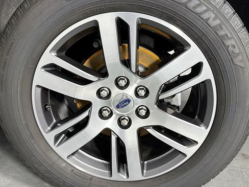 Used 2024 Ford Expedition Limited image 35