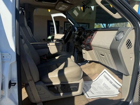 Used 2008 Ford F250 Lariat image 18