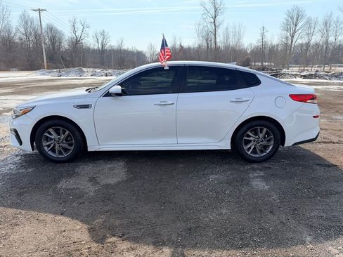 Used 2019 Kia Optima LX image 4
