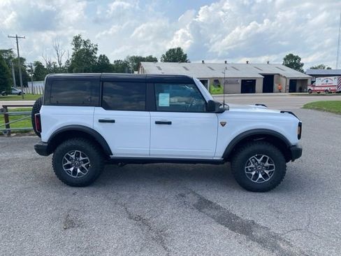 New 2025 Ford Bronco Badlands image 7