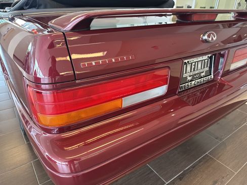 Used 1991 INFINITI M30 Convertible RWD image 8